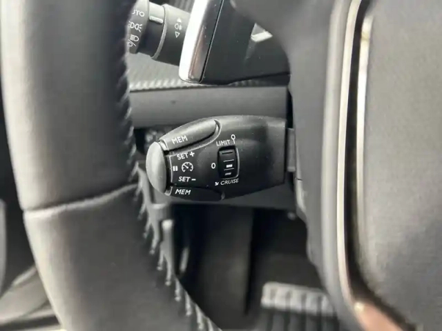 Peugeot 2008 puretech 130 s&amp;s eat8 — photo 19