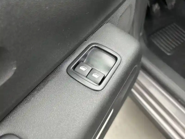 Citroën C3 puretech 83 s&amp;s bvm5 — photo 18