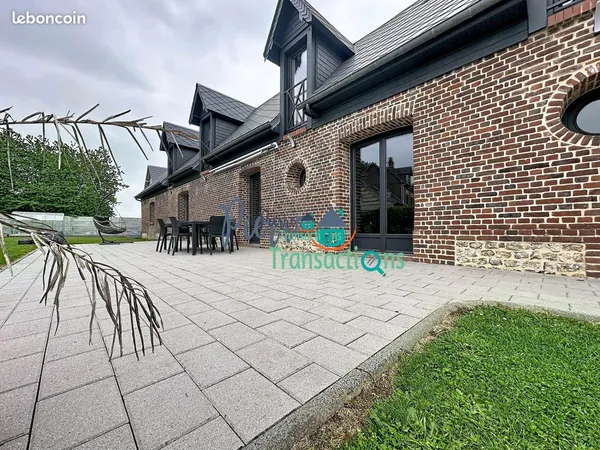 Propriété 5 pièces 180 m²