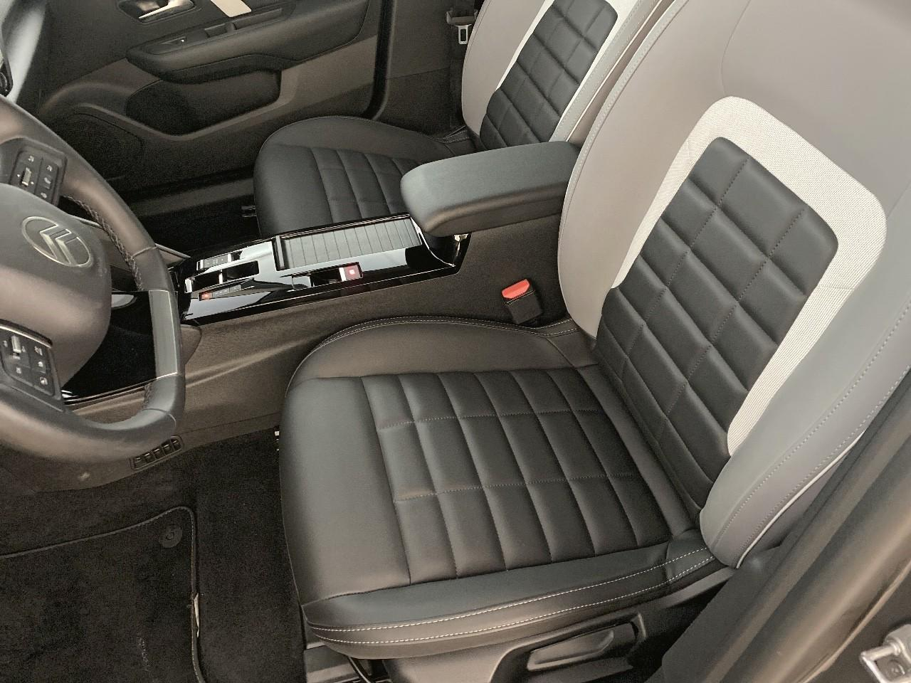 Citroën C4 hybride 136 e-dcs6 max — photo 9