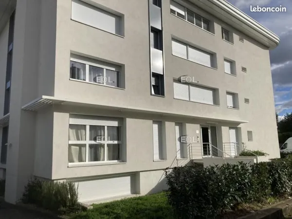 Bureaux 200 m²