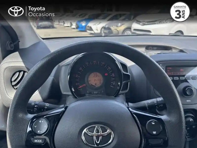 Toyota Aygo 1.0 vvt-i 72ch x-pro 5p my21 — photo 5