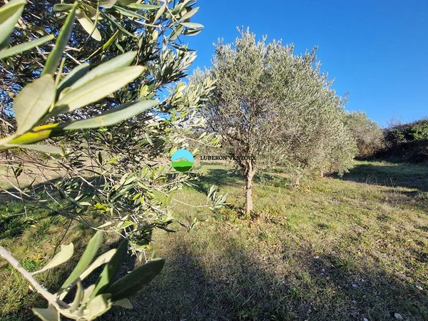 Terrain constructible 458 m²
