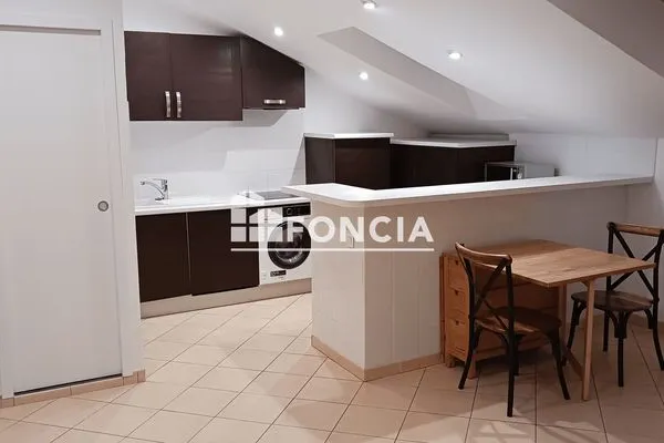Studio 1 pièce 28 m²