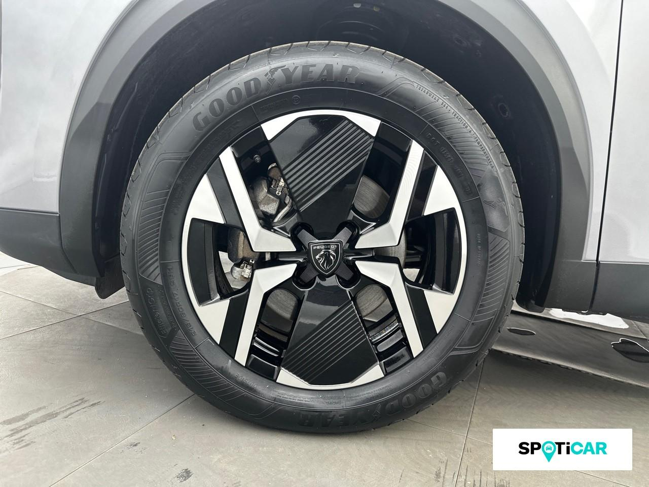 Peugeot 2008 e-2008 156ch 54 kwh allure — photo 11