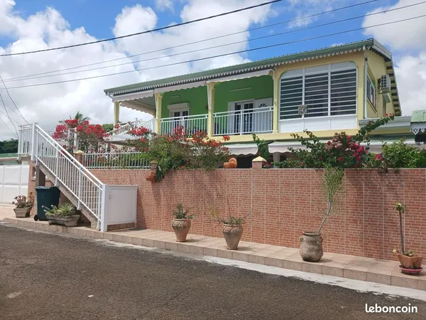 Villa 3 pièces 120 m²