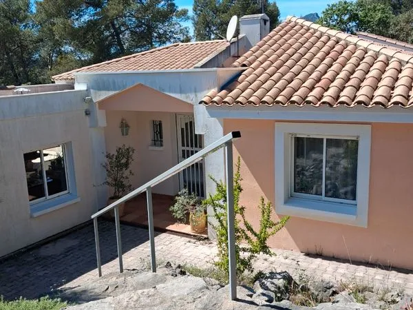 Maison d'architecte Saint Mathieu de Treviers