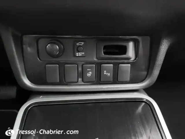 Mitsubishi Outlander 2.0i 200 phev hybride rechargeable essence instyle — photo 13