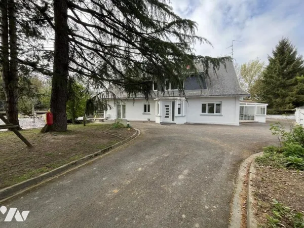 Maison 8 pièces 205 m²
