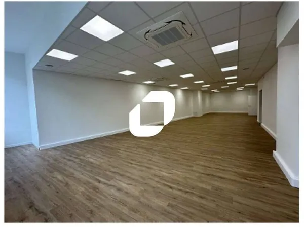 Bureaux 396 m²