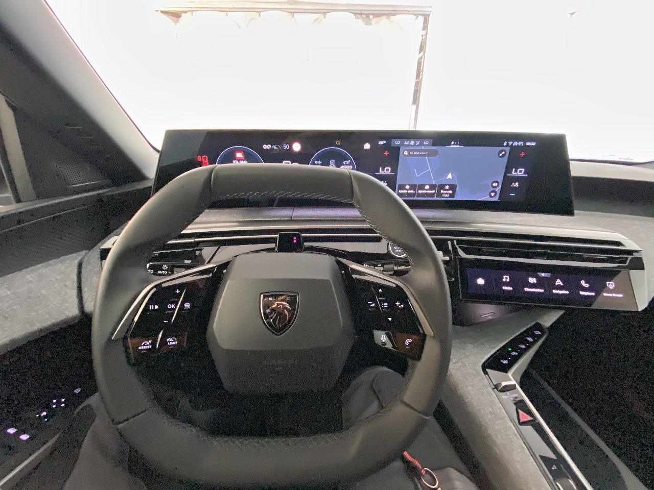 Peugeot 3008 hybrid 145 e-dcs6 allure — photo 12