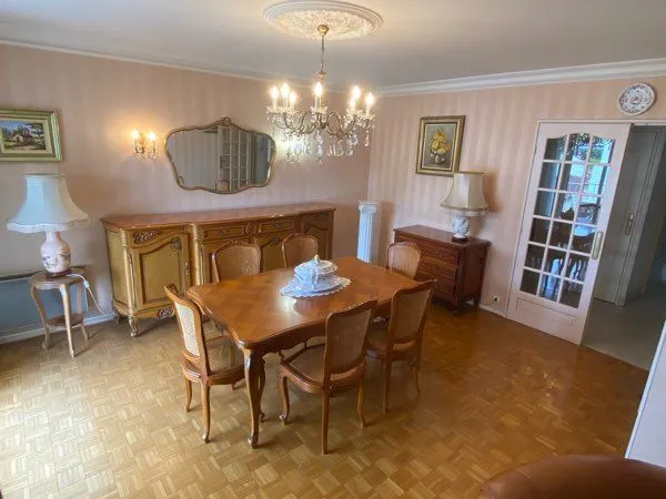 Appartement traversant Est ouest très lumineux