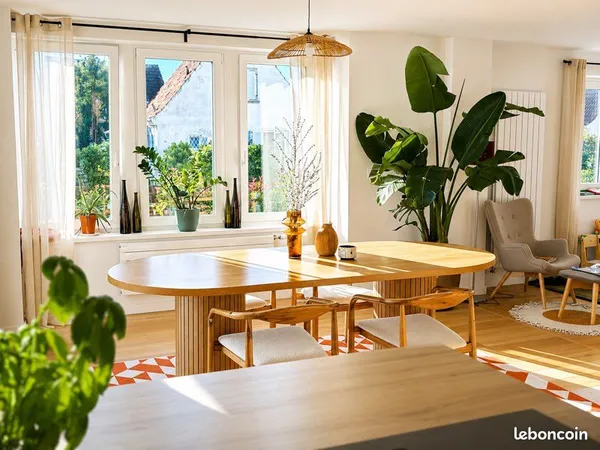Maison avec dépendance et piscine chauffée