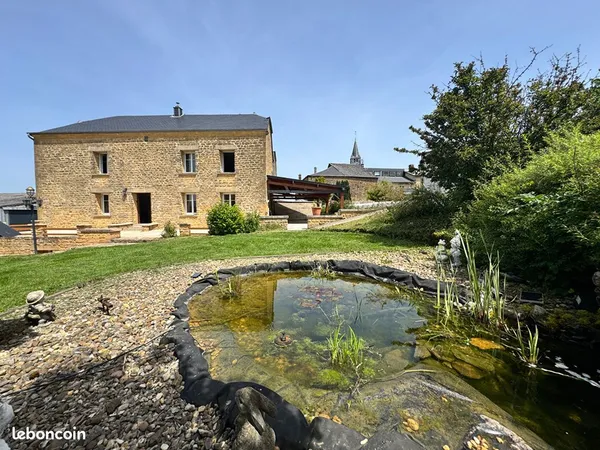Maison 8 pièces 226 m²