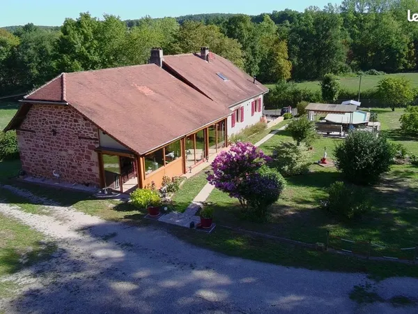 Maison 9 pièces 150 m²