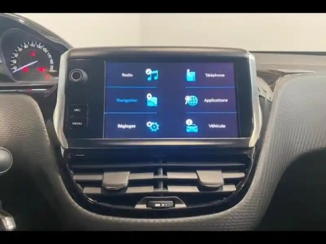 Peugeot 2008 1.2 110 style gps clim bluetooth — photo 8