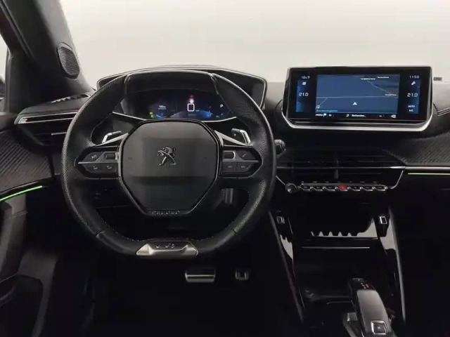 Peugeot 2008 puretech 130 s&amp;s eat8 — photo 22