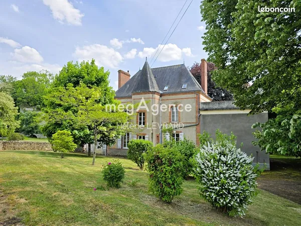 Propriété 11 pièces 263 m²