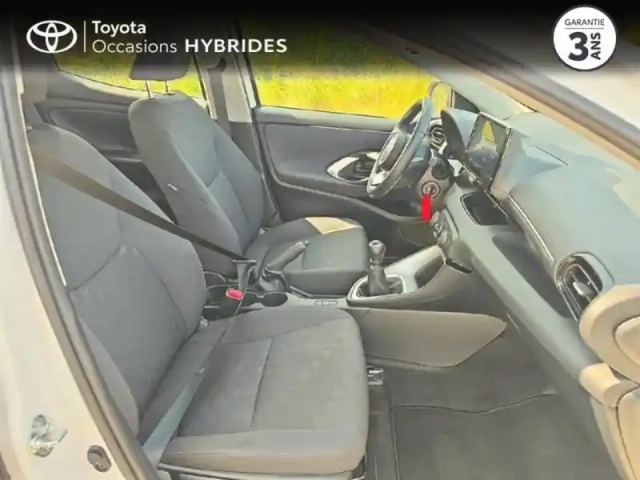 Toyota Yaris 120 vvt-i dynamic business 5p mc24 — photo 6