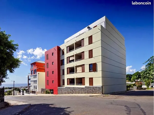 T3 situé à Saint-Denis, secteur Montgaillard, à deux pas du Parc de la Trinité