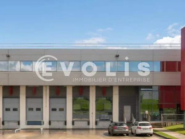 Local d'activité 8577 m²