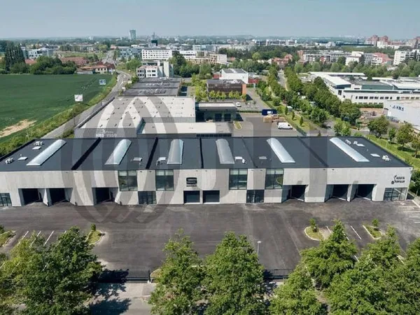 Local d'activité 400 m²