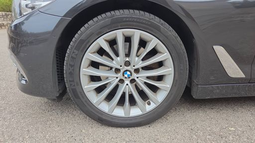 BMW Serie 5 518d 150 Steptronic 8 - Luxury – 2020 – 178967 km – Diesel – Boîte Automatique — photo 9