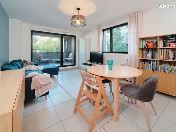 T3 64 m² + loggia 14 m² + box fermé 13,5 m² Parc Blandan