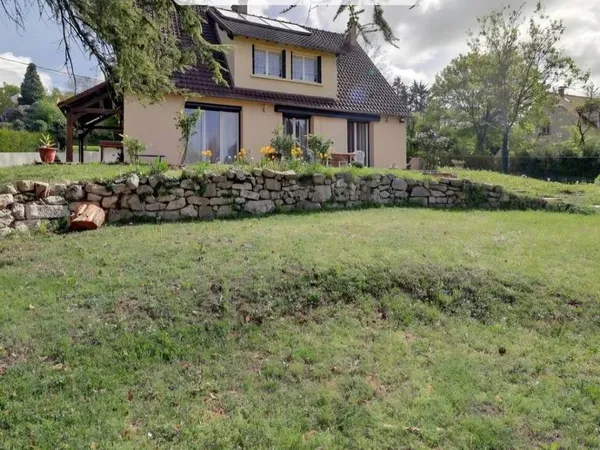 Maison 7 pièces 166 m²
