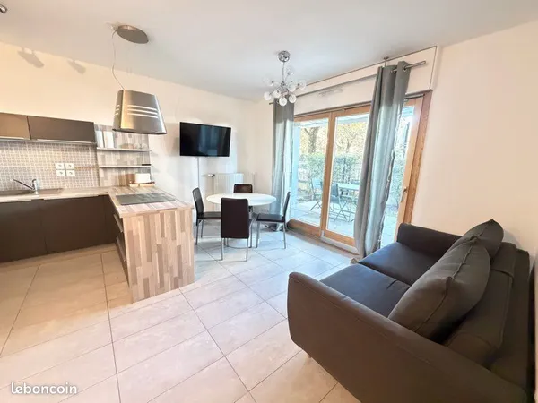 Appartement T2 39m2, 200m du lac