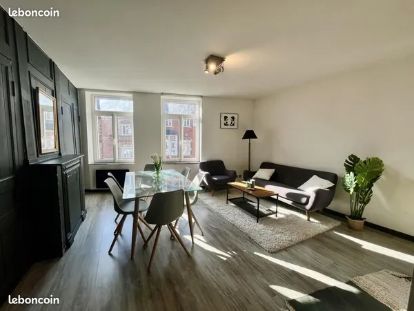 Chambre dans colocation à 3 étudiants