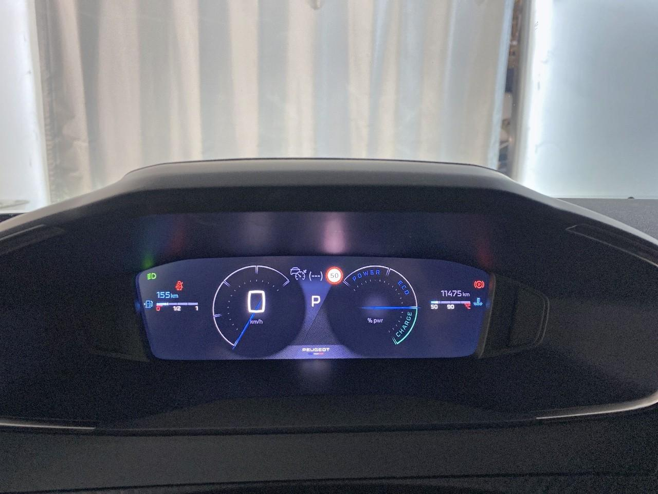 Peugeot 2008 hybrid 145 ch e-dcs6 allure — photo 13