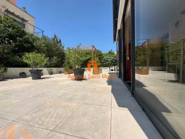 À deux pas des Allées Provençales  T3 de 72,5 m² avec véranda, terrasse, jardin et garage double