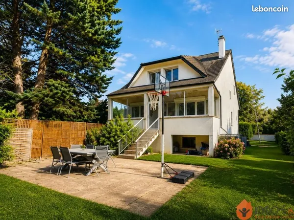 Maison 5 pièces 121 m²