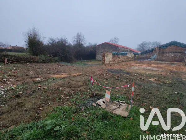Terrain 551 m² Saint-Martin-Lars-en-Sainte-Hermine