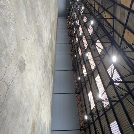 Entrepot commercial ou industriel