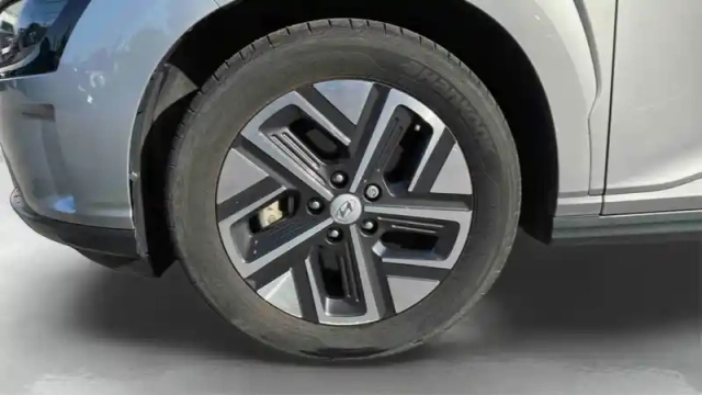 Hyundai Kona electrique 64 kwh - 204 ch — photo 13