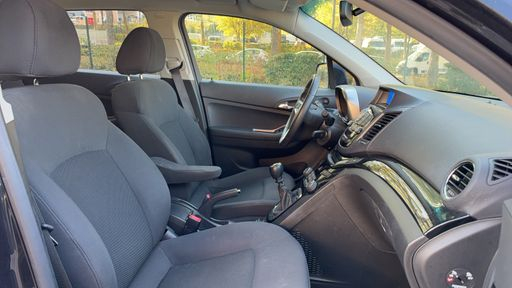 Chevrolet Orlando 1.8 141 - LTZ – 2012 – 113568 km – Essence – Boîte Manuelle — photo 16