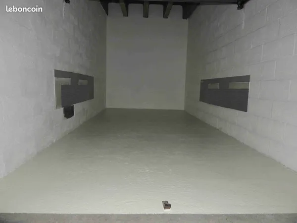 Parking / Box fermé 35m3 Boulogne Nord quartier Prince-Marmottan