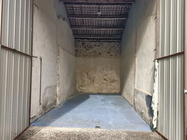 Garage / box / local