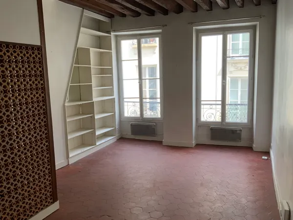 Charmant 2 pièces Paris 4eme