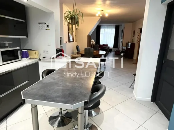 SPACIEUSE MAISON DE 201 M² SUR HONDSCHOOTE AVEC JARDIN