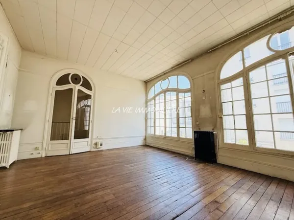 Appartement 5 pièces 181 m²