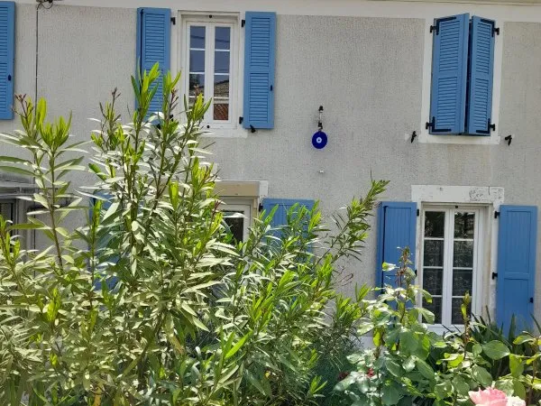 Belle maison charentaise meublée à louer entre Cognac et Jonzac
