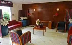 Photo 4