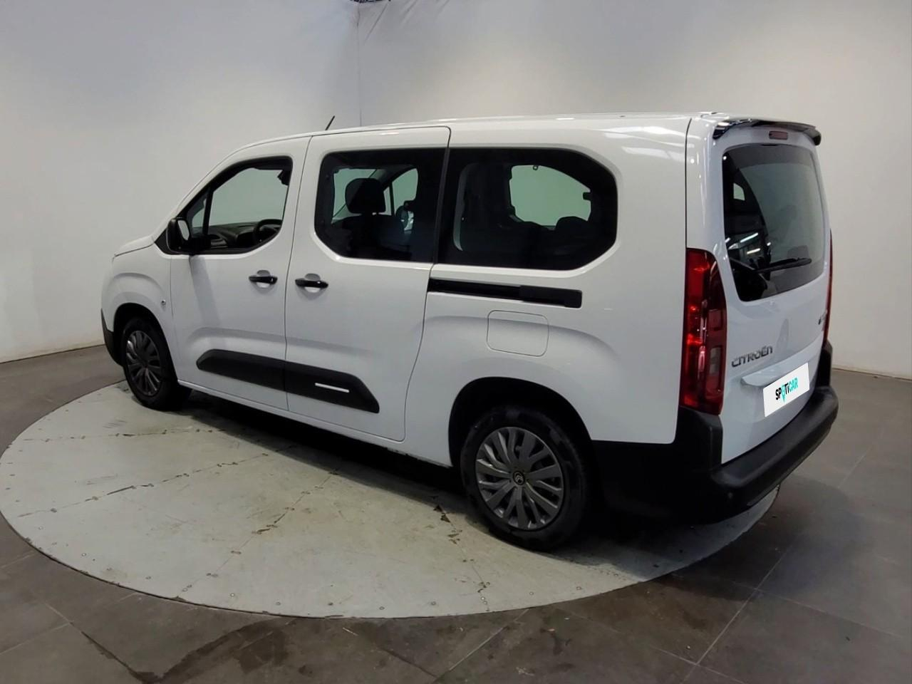 Citroën Berlingo e-berlingo taille xl 136 ch 54 kwh 7 places  plus — photo 3