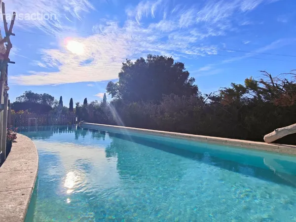 7,5 HA DE VIGNES, 3 LOGEMENTS POSSIBLES ET SALLE EVENEMENTIELLE