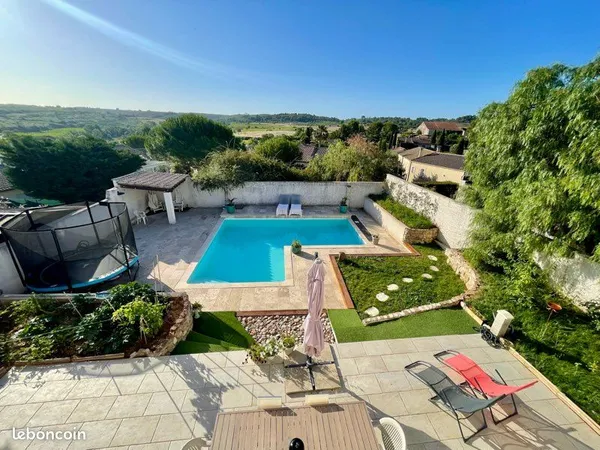 Belle maison familiale 5 chambres piscine