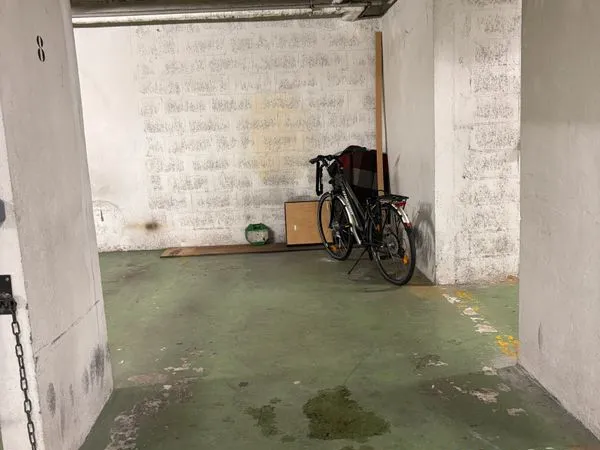 Place de parking sécurisée en sous-sol - Rue Cimarosa, Paris 16e