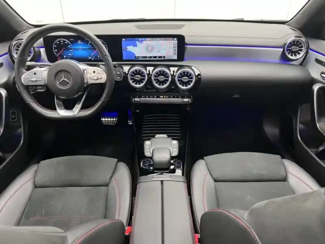 Mercedes Cla coupé 180 amg line — photo 11